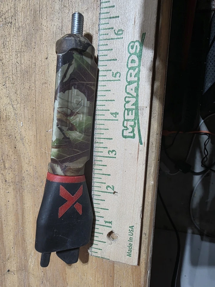 Axt TRD6 6" Triad Bow Archery Stabilizer - Image 2 of 2