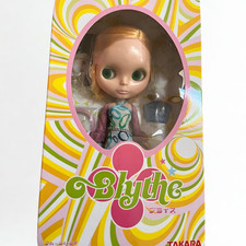 Neo Blythe Fruit Punch EBL-12 Takara Tomy Shop Limited Doll Hasbro
