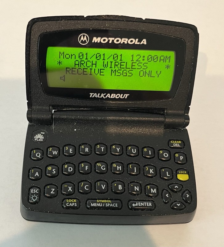 Motorola "TALKABOUT" Full Keyboard Pager 