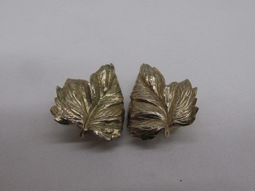 Bartek goldfarbene Blatt Design Clip auf Ohrringe 1 x 1,25" #69y