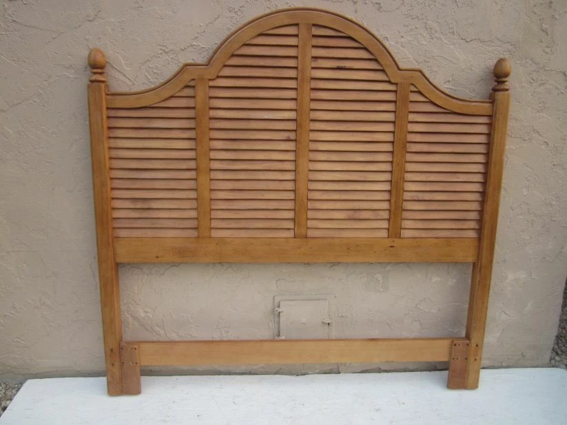 Cabecero obturador Drexel Heritage Chelsea madera reina Foto 4 de 4