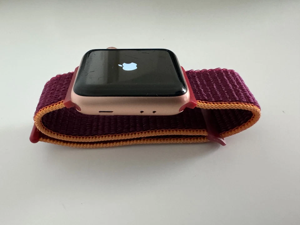 Apple Watch (Series 3) GPS 38 mm - Aluminium Rose - MQKW2ZD/A - Photo 3/4