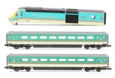 GRAHAM FARISH N GAUGE RAKE OF 3 MIDLAND MAINLINE CLASS 43 BODY/PASSENGER COACHES
