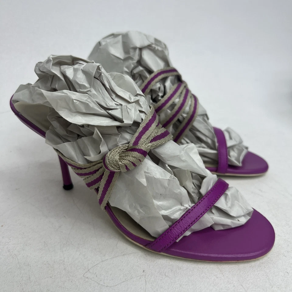 GUCCI - Tacones morados con tiras - Talla 7 - Hecho en Italia Foto 3 de 4