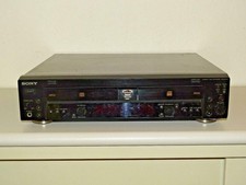 Sony RCD-W100 Audio CD Recorder: Display defective, CD trays do not open.