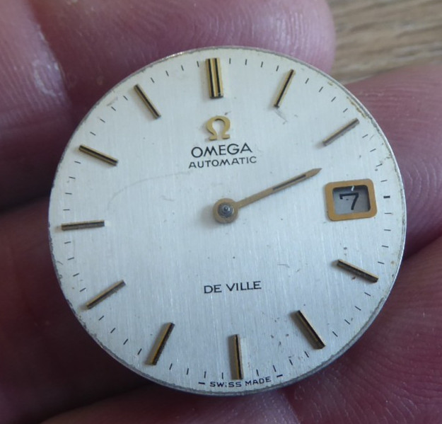 GENTS CAL   1012  AUTOMATIC WRISTWATCH  MOVEMENT OMEGA - vintagewatches.pk