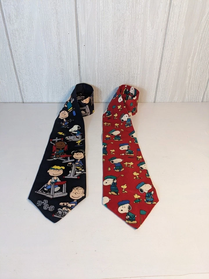 Corbatas de golf Peanuts Snoopy And Friends de colección paquete de 2 usadas en excelente estado Foto 2 de 4