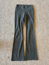 Uniqlo Tall Women  s Leggings Size S