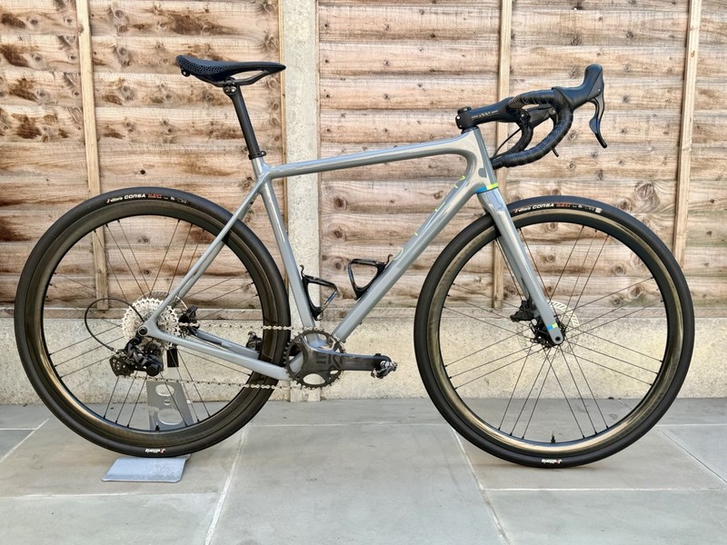 Open WI.DE Medium Gravel Bike – Ekar 13- Shamal Carbon + HED Wheels – Full Enve