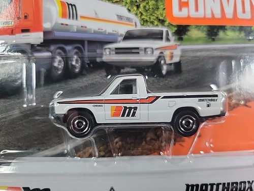 Matchbox Convoys MBX Cabover With MBX Tanker & 1977 Ford Courier - Picture 7 of 11