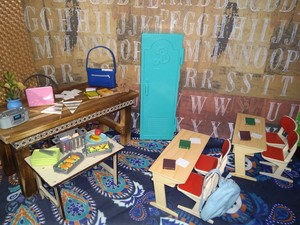 barbie school desk