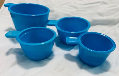 New Set of 4 Robins Egg Blue Glass Measuring Nesting Cups 1/4c 1/3c 1/2c 1c