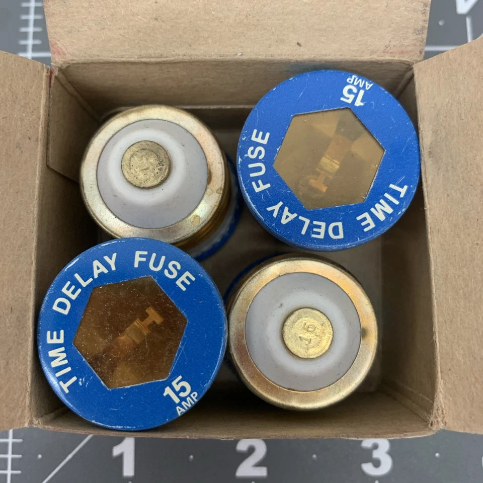 LEVITON 15 AMP Plug Fuses Time Delay 7942-15 Box of 4 - Image 2 of 4