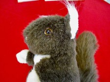 B  B Toy Maker Squirrel Hand Puppet Plush Realistic Soft Big Brown  White