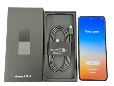 Samsung Galaxy Z Flip 5 256GB SM-F731U Unlocked GSM CDMA Graphite
