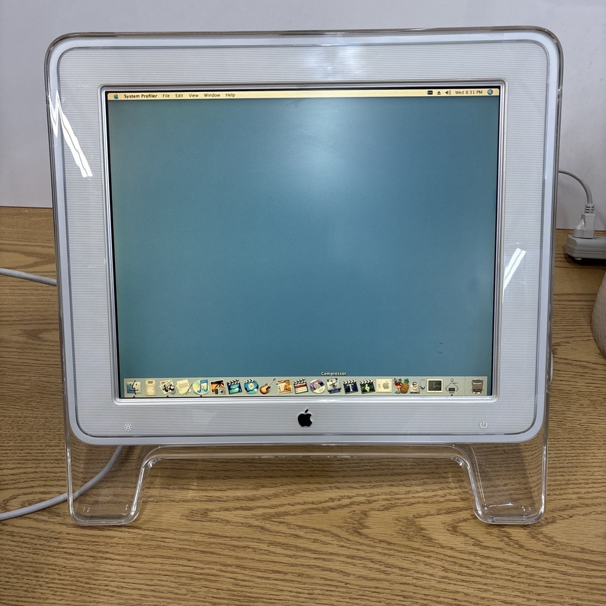 Appleモニター Amazon.com: Apple iMac 21.5 inches, 2019, 4K I3-8100 3.6 GHz 8