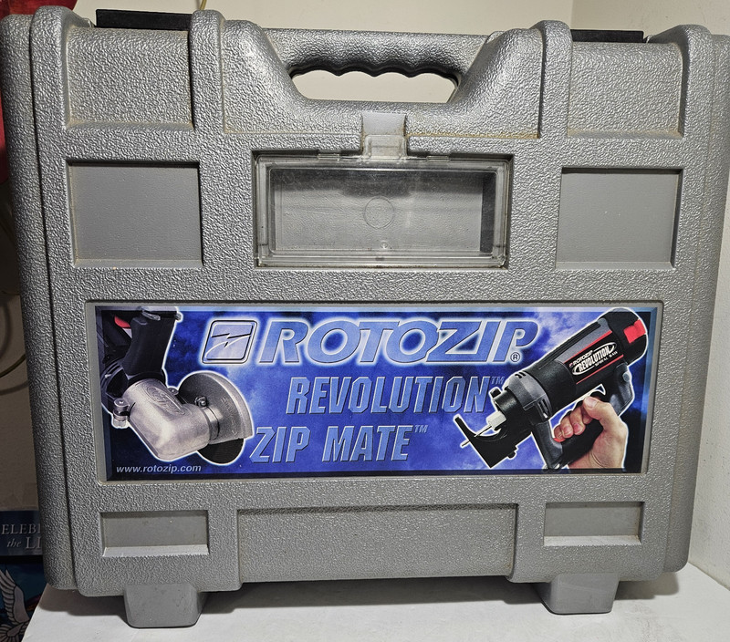 ROTOZIP REVOLUTION Spiral Saw Kit w/Extra Attachments & Case Model REV01 TYPE 1