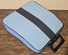 Vintage Olivetti Lettera 32 Typewriter Portable, Made in  Barcelona Spain  thumbnail