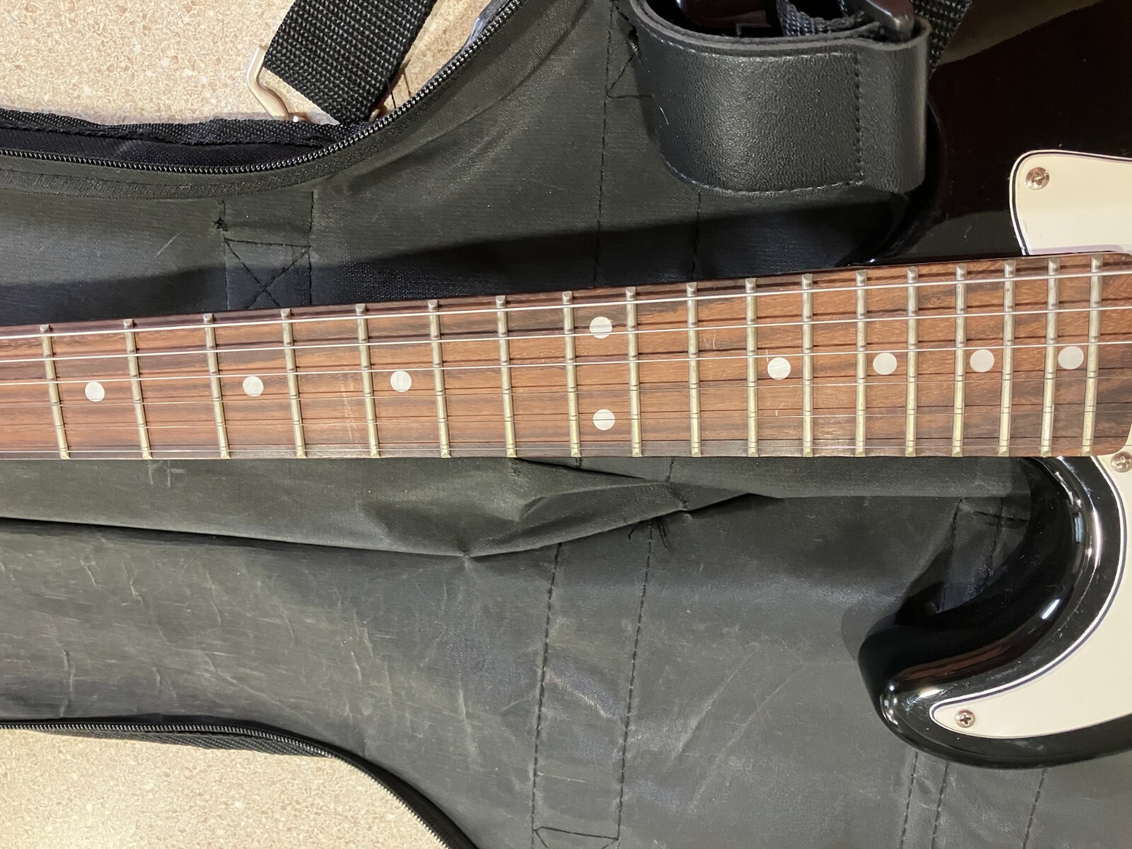 SX Guitar LEFT HANDED Electric/acoustic. Comes with soft case eBay