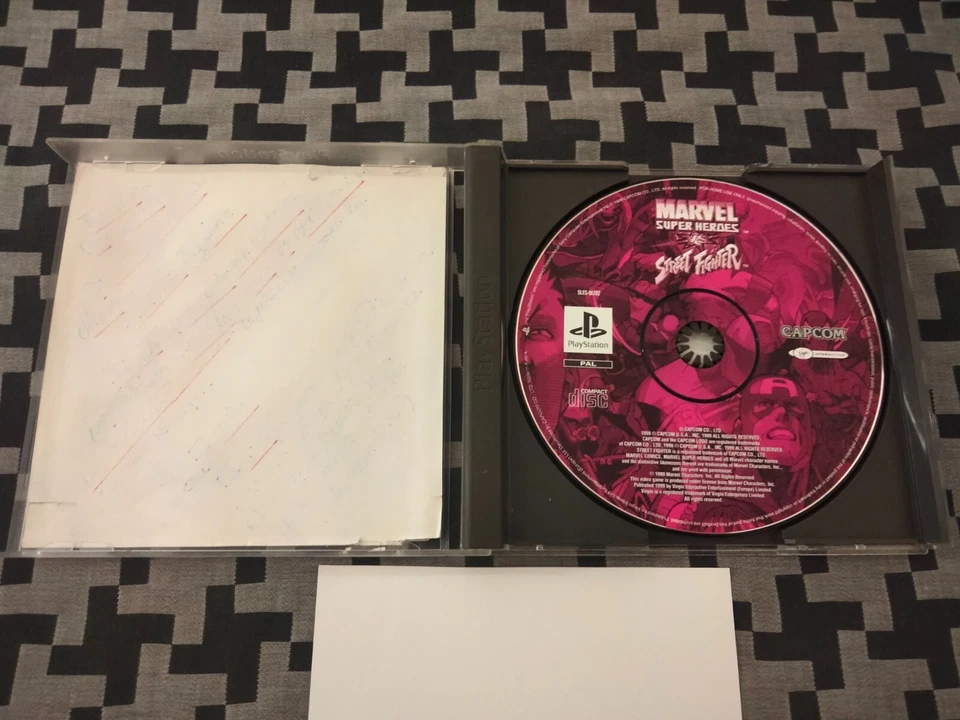 Marvel super heroes vs street fighter sur ps1, VF - Photo 3/4