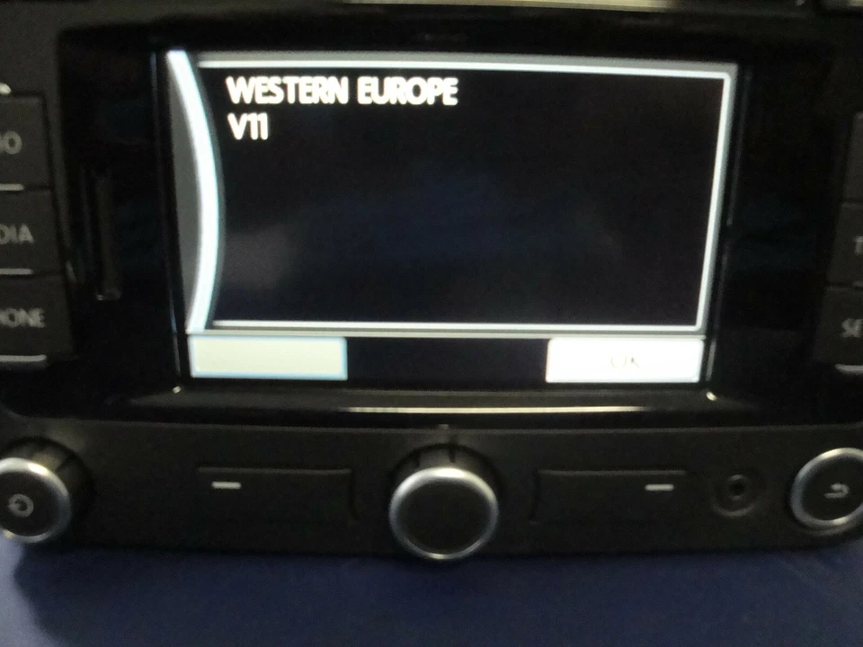 Vw Rns 315 Dab+ Navigation System Navi 3C0035279M with Map V11 Western Europe - Image 4 of 4