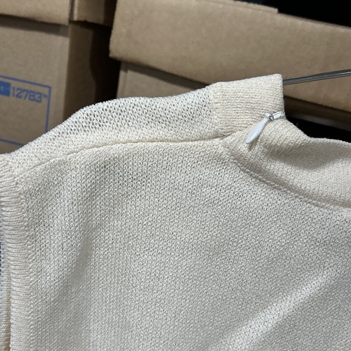 Neu mit Etikett St. John Größe L cremeweiß ärmellos Santana Stricktop Basisschicht USA Q - Bild 6 von 7