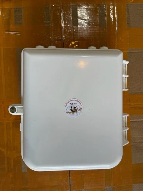 FTTH box enclosure with splitter plc connector apc green - Image 2 of 4