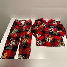 Disney Brand Toddler size 5 Red  Black Plaid Christmas Fleece Set NWT joggers