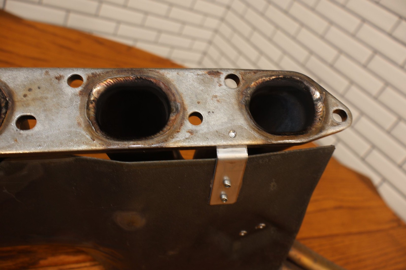 2010 Aston Martin V8 Vantage Right RH Exhaust Manifold OEM (6G33-5G236-BC)