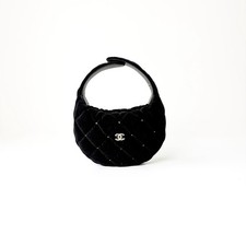 Borsa a marsupio CHANEL in velluto nero diamantato