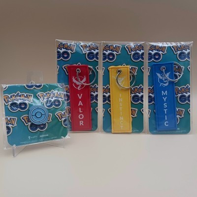 Pokémon GO Fest Exclusive Pin & Keychains   Team Valor Mystic Instinct Lot