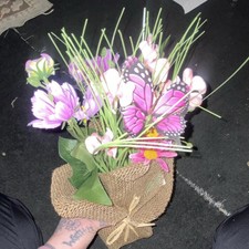 Daisy Fabric Artificial Flower Bundle with Decorative Butterflies