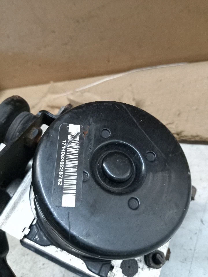 Used ABS Modulator fits: 2009 Acura Tl Modulator Assembly vehicle stability assi Foto 4 de 4