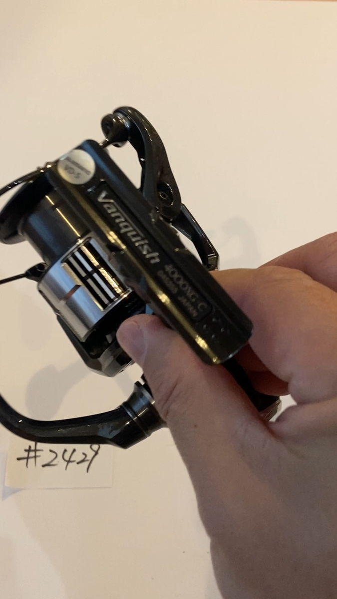 Shimano 23 Vanquish 4000XG Spinning Reel Near Mint From JAPAN Shimano 23 Vanquish 4000XG Spinning Reel Near Mint From JAPAN