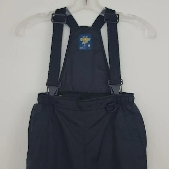 OshKosh B'gosh 黑色雪地围兜连体裤儿童(轻微褪色)8 — 第 2/4 张图片