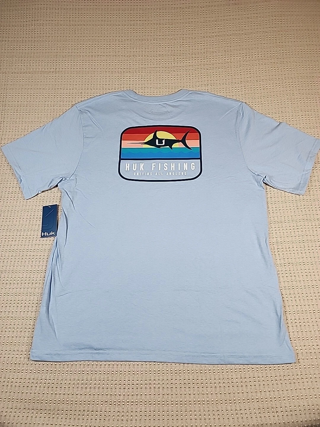 Medium HUK Men’s Performance Fishing Shirt Sunset Marlin Light Blue /Crystal Sky