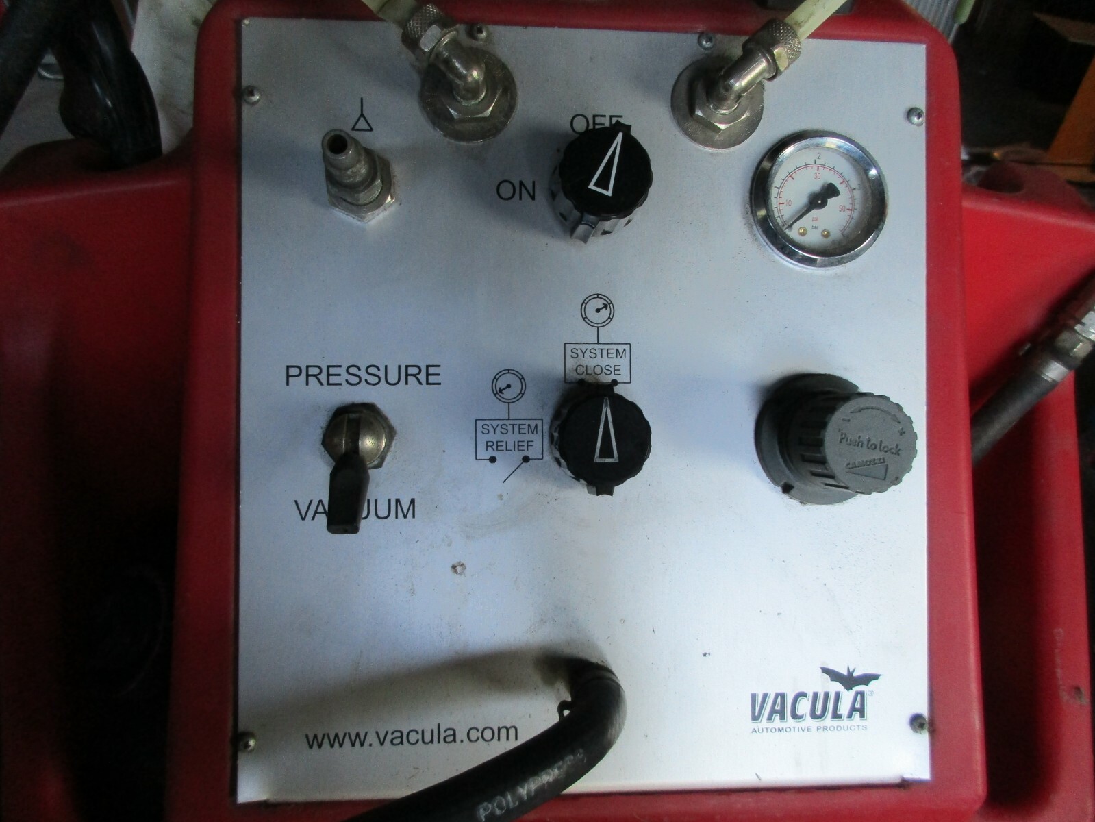 VACULA 120180350 PRESS OR VACUUM DRAIN TWIN BRAKE BLEEDER & CART