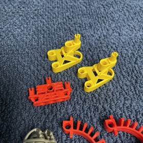 LEGO Bionicle Matoran 1391 Jala 100% Complete Good Shape