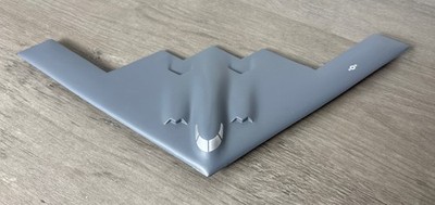NORTHROP GRUMMAN B-2 SPIRIT Spy Plane Jet Stealth Bomber Desktop Model 1989