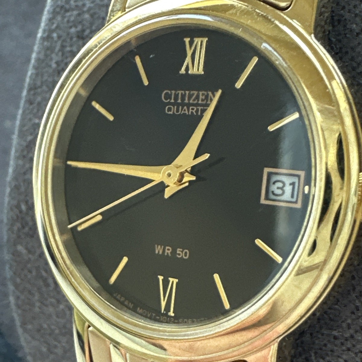 Citizen Gold Plated Quartz Ladies Black Dial Watch 23.5mm 