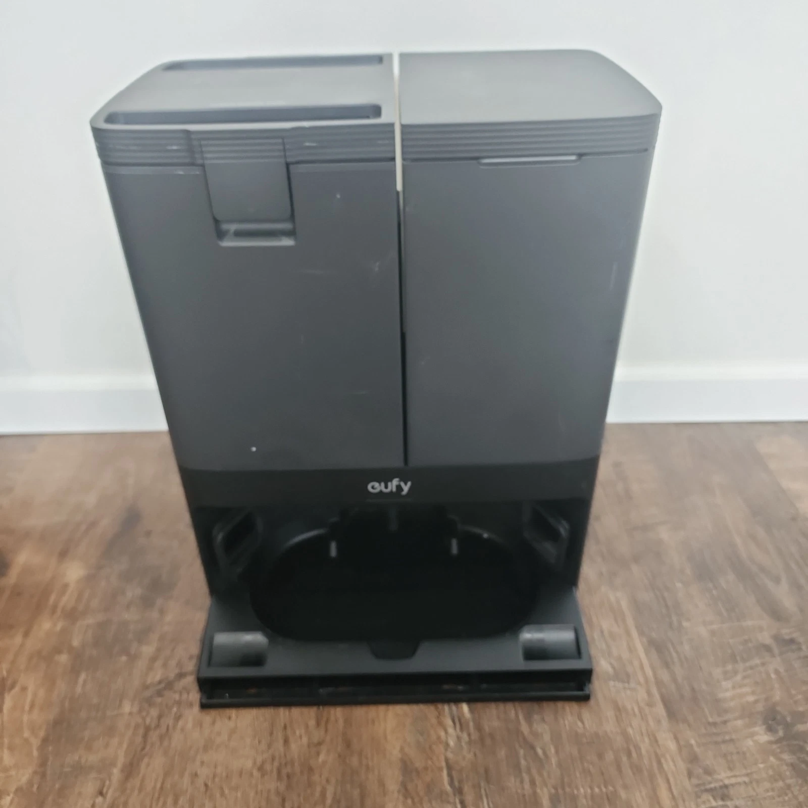 Eufy X10 Pro Omni Robot Vacuum Cleaner Base / Dock ONLY No Ramp