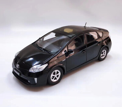 1/18 TOYOTA PRIUS MK2 HYBRID 2015 China Dealer model Gifts