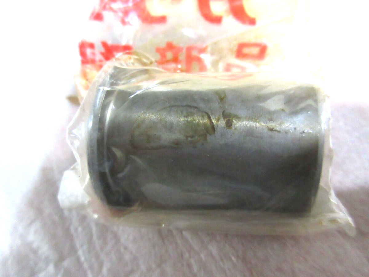KAWASAKI Z1 900 NOS Swing Arm Bush KZ900A H1 H2 S3 KH400 33033-009