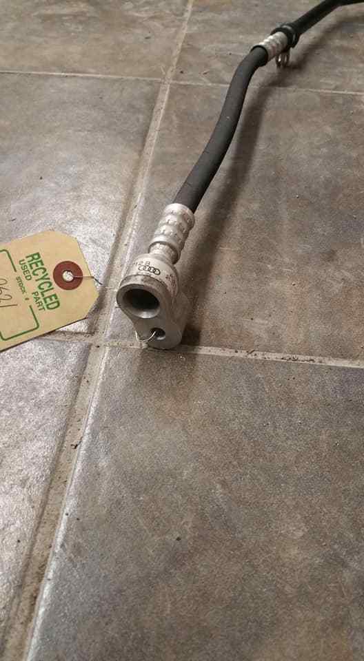 AC LINE PASSENGER SIDE AUDI R8 GEN 1 420 260 712 B