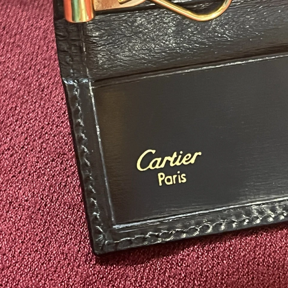 Porta-chaves de couro preto vintage Cartier Pasha – Ferragem dourada, feita na Espanha - Imagem 4 de 4