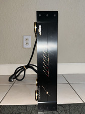 Monster Power HTS 2500 MKII Rack Power Conditioner EMI/RFI 10 Outlets 13A