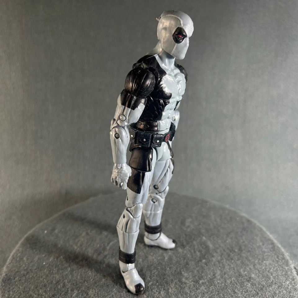 Figura de acción Hasbro Marvel Legends X Force Deadpool 6 pulgadas Foto 4 de 4