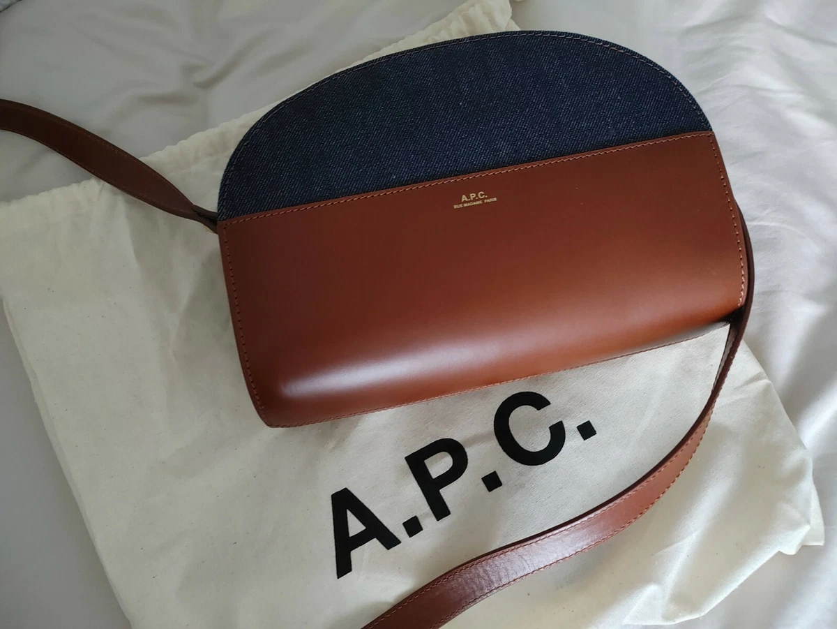 A.P.C, DEMI LUNE / HALF MOON Shoulder Bag, Quick Review & What Is In My  Bag