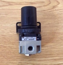SMC PNEUMATIC REGULATOR AR2060-01B AIR SET PRESS 0.1~0.85MPa w/ MOUNTING BRACKET