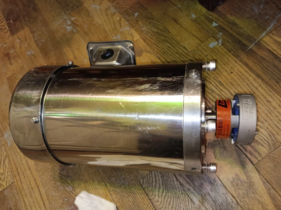 New Gator Stainless Steel AC Motor Inverter Rated 3/4 HP 3600RPM 56C TEFC Footed - Image 2 of 4